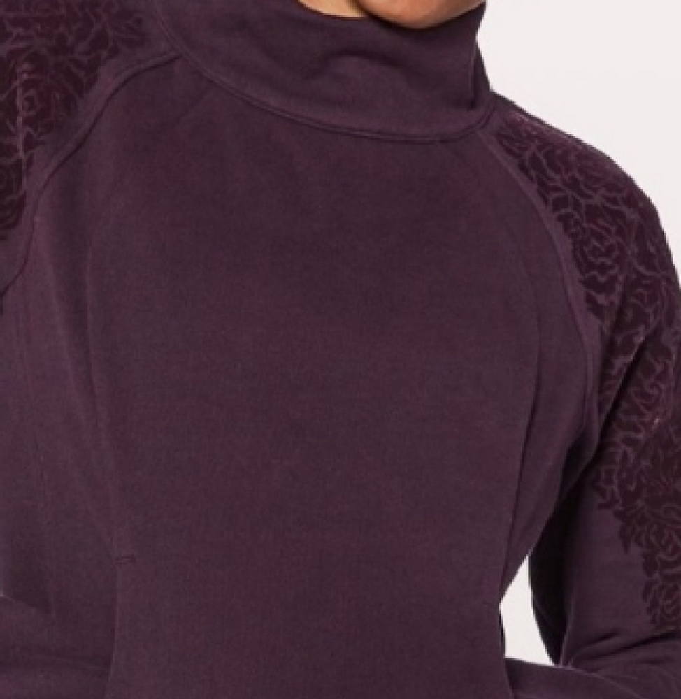 Lululemon Athletica Pullover Sweatshirt
